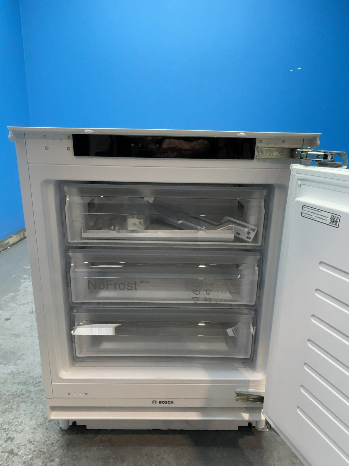#GRC-165-845 - Bosch Series 4 Undercounter Freezer – 85L, No Frost, White