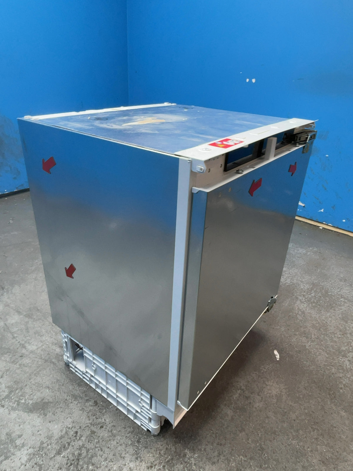 #GRC-165-845 - Bosch Series 4 Undercounter Freezer – 85L, No Frost, White