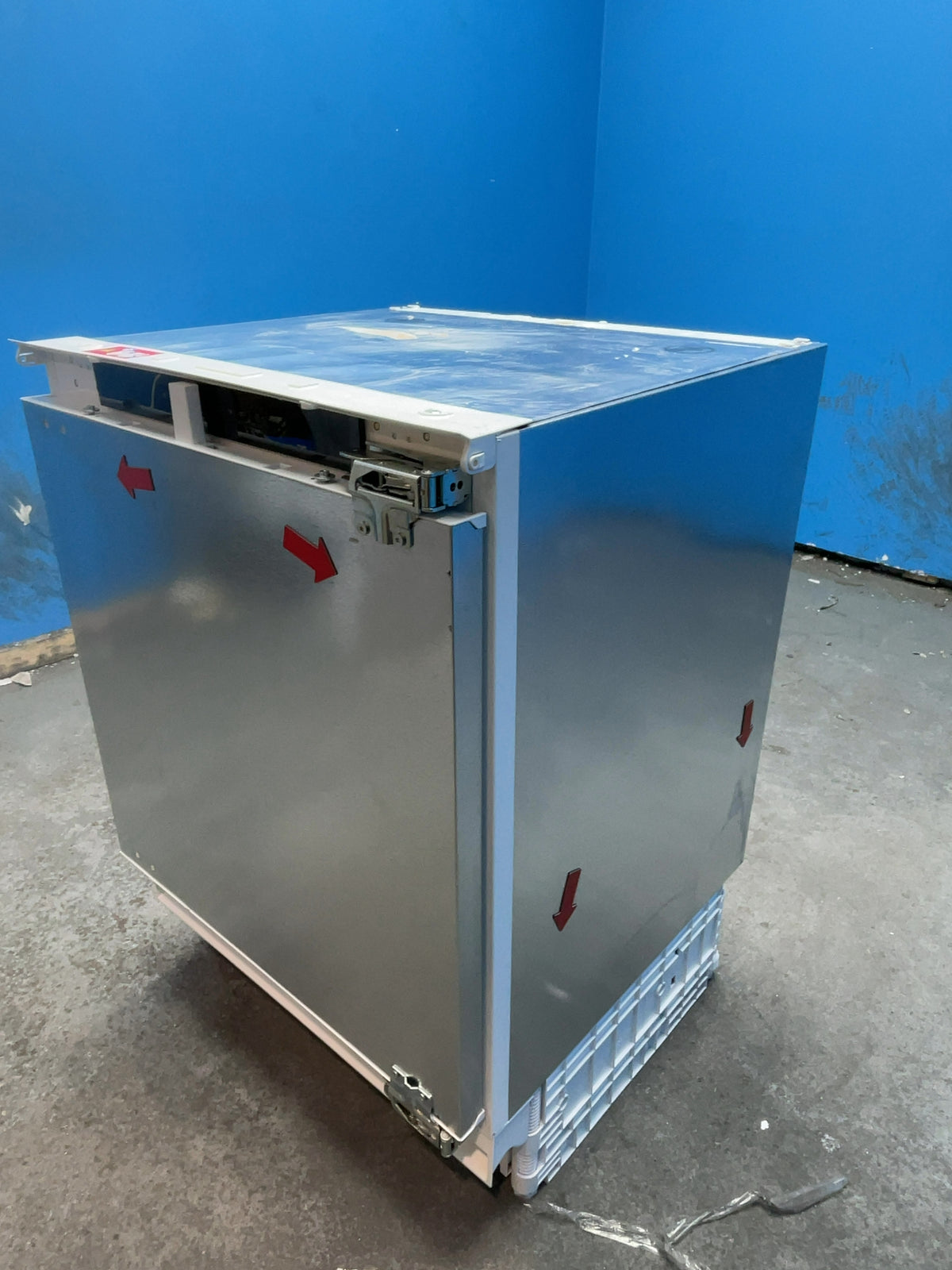 #GRC-165-845 - Bosch Series 4 Undercounter Freezer – 85L, No Frost, White