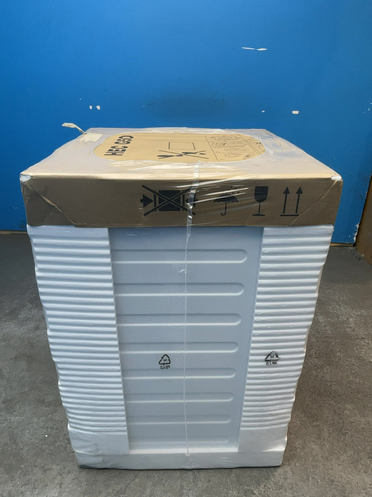 #GRC-165-999 - AEG 7kg/4kg ProSense Washer Dryer – 1600 Spin, AutoSense, White