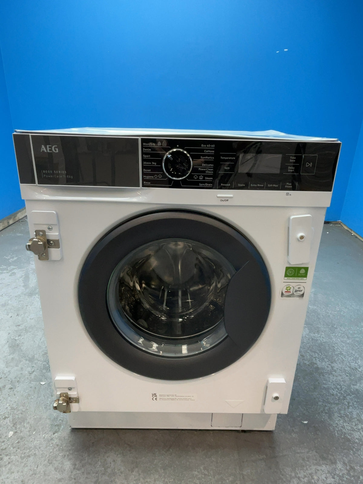 #GRC-166-050 - AEG 8000 Series PowerCare 8kg Integrated Washing Machine – 1400rpm, PowerClean 59min, Steam Refresh