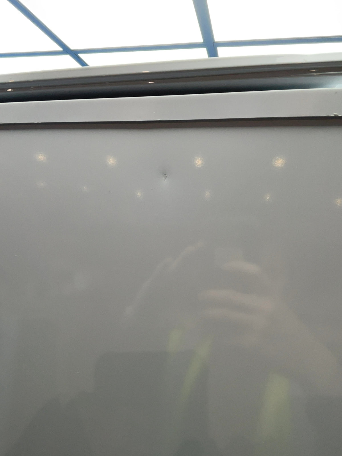 #GRC-166-120 - Electrolux 600 Low Frost 177cm Integrated Fridge Freezer – 262L, AI CoolAssist, TouchControl