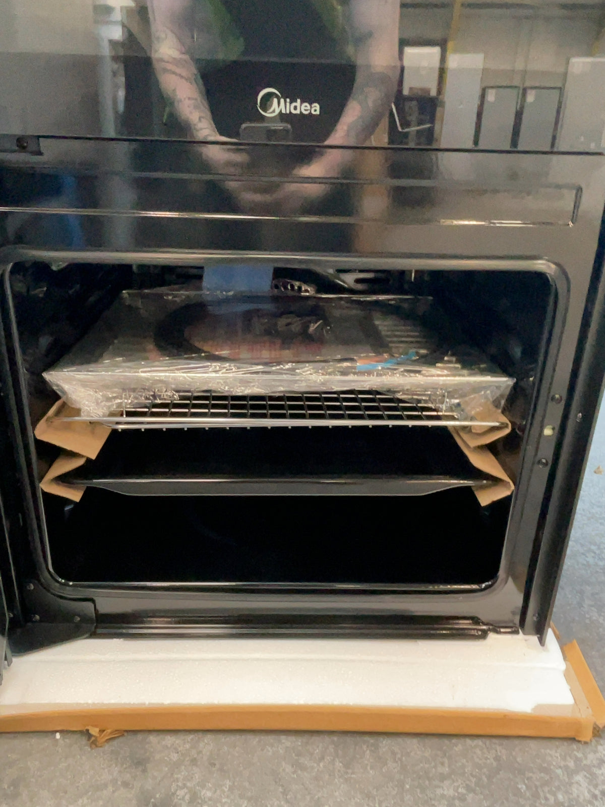 #GRC-166-149 - Midea 60cm Freestanding Electric Double Oven Cooker – Ceramic Hob, 107L Capacity, Fan Main Oven, Black