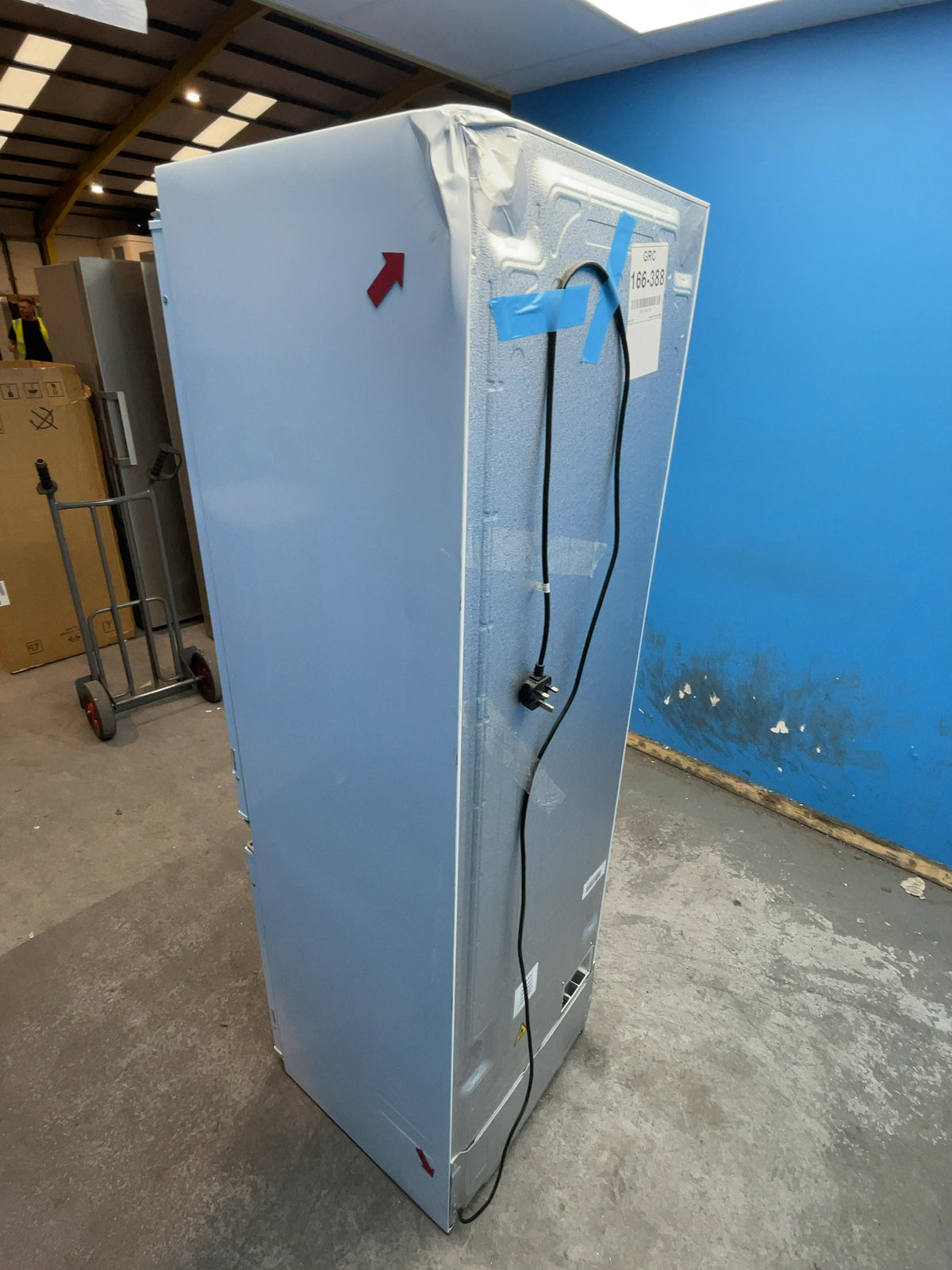 #GRC-166-388 - Hoover 54cm Integrated 70/30 Fridge Freezer – 251L, White