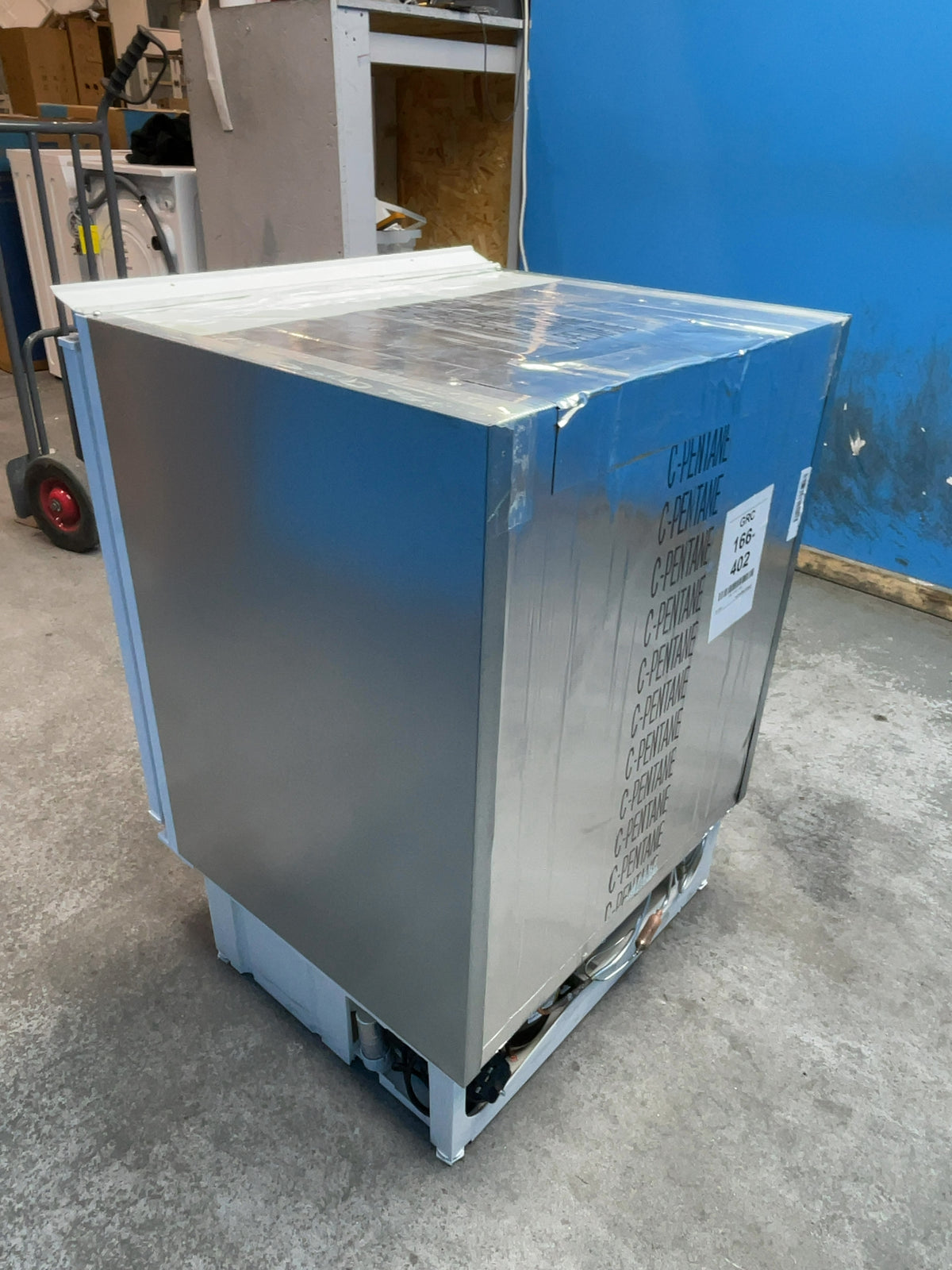 #GRC-166-402 - Hotpoint Integrated Undercounter Freezer – 91L Capacity, Low Frost, Fixed Hinge
