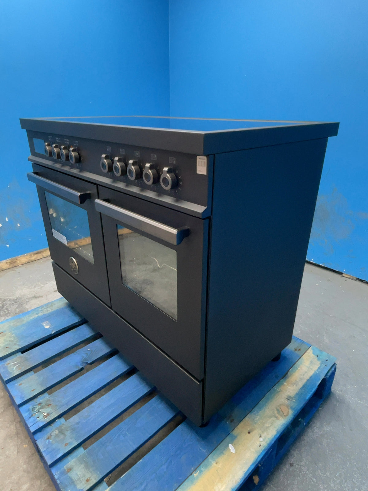 #GRC-166-411 - Bertazzoni Professional 100cm Induction Range Cooker – 123L Capacity, 5 Zones, Electric Double Oven, Carbonio Matte Black