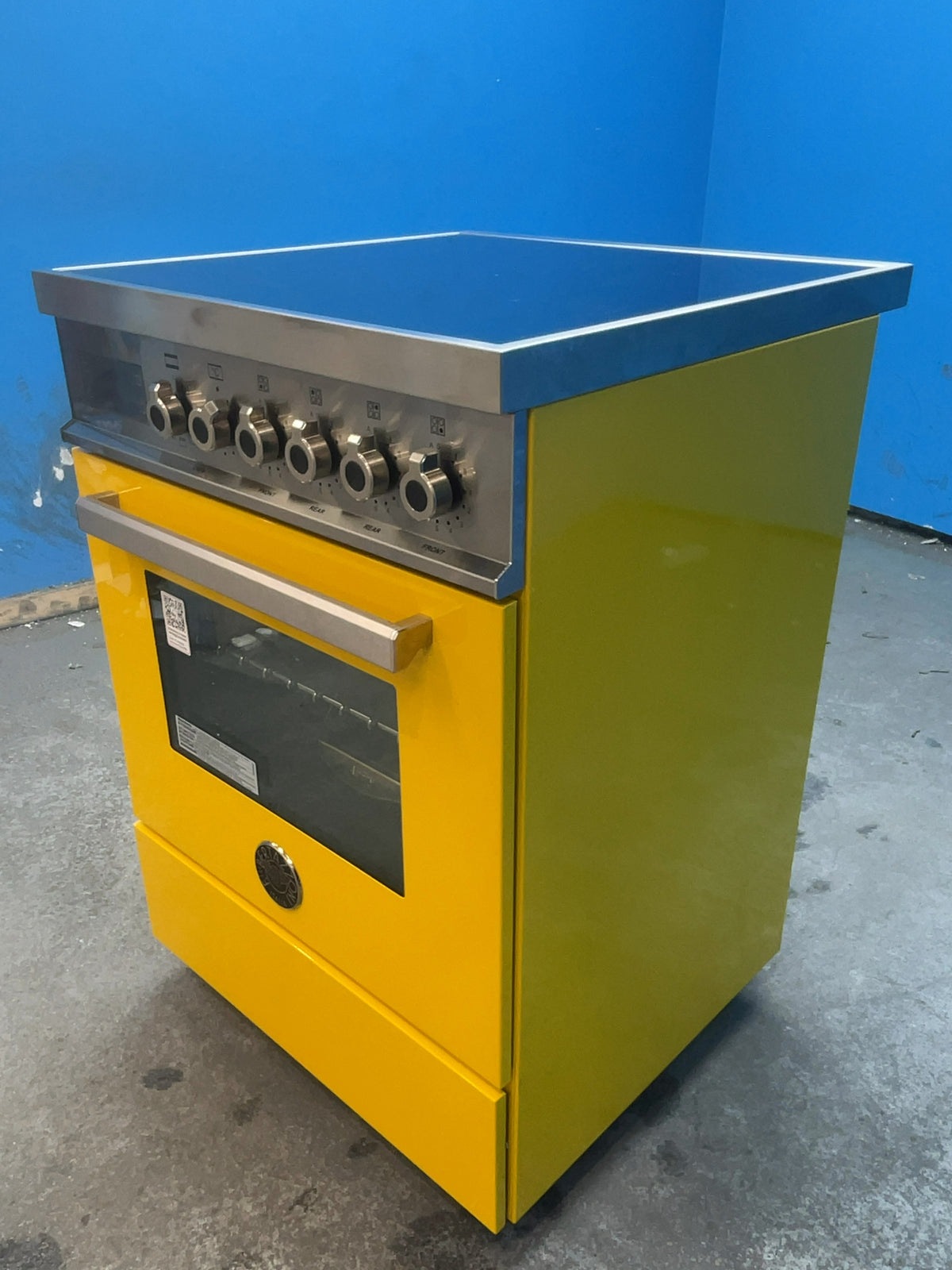 #GRC-166-523 - Bertazzoni Professional 60cm Electric Range Cooker – 69L Oven, 4 Zone Induction Hob, Yellow