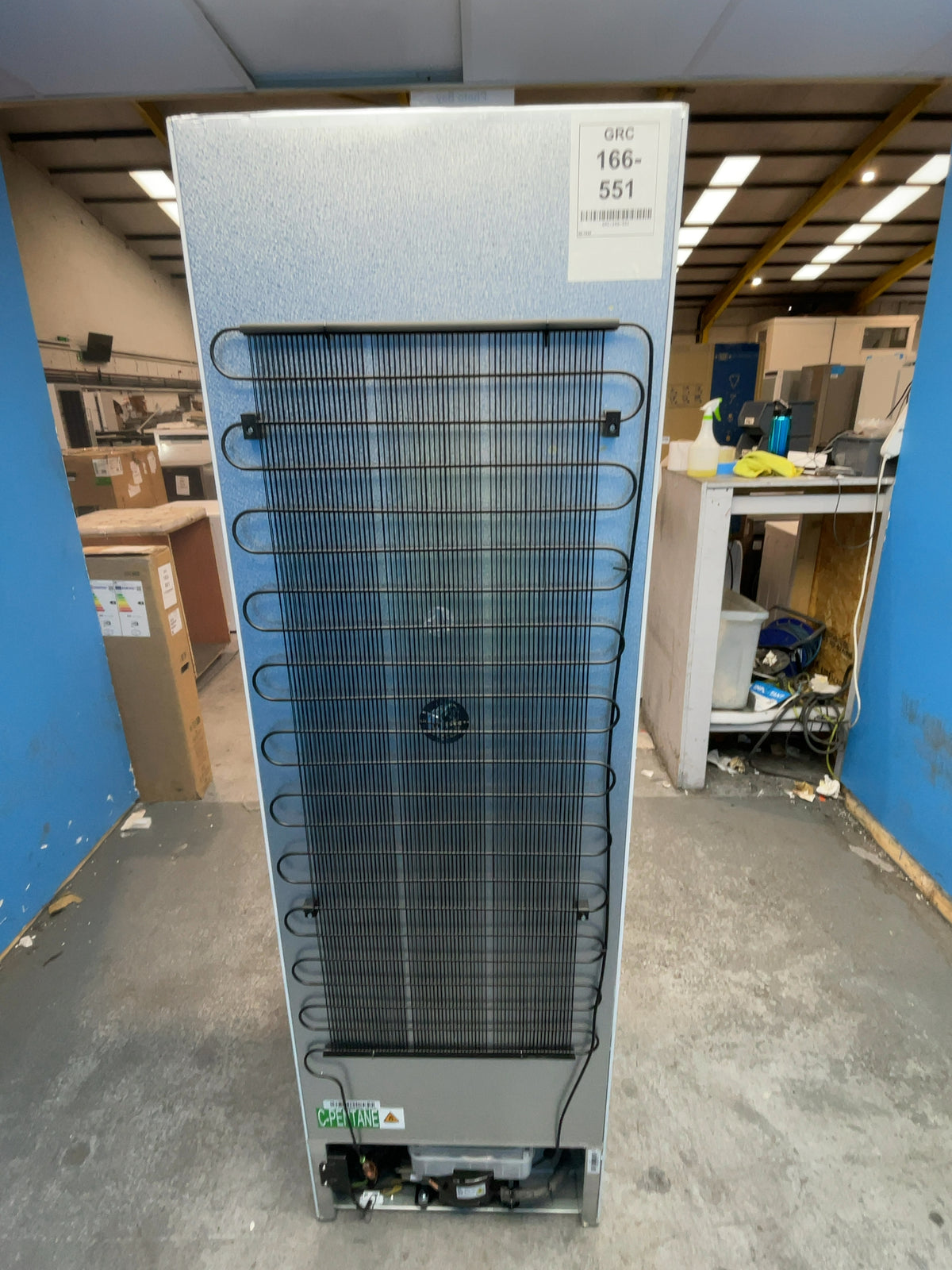 #GRC-166-551 - Hoover 54cm Integrated Tall Larder Fridge – 316L Capacity, 6 Adjustable Shelves