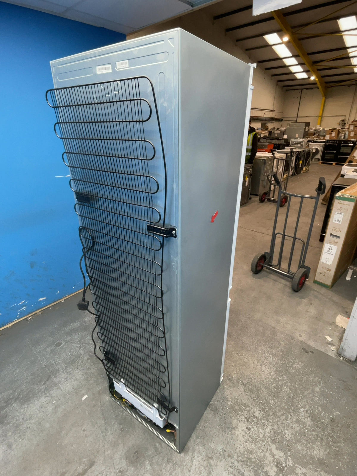 #GRC-166-558 - Iberna 70/30 Integrated Frost Free Fridge Freezer – 248L Capacity, WiFi Connected, White