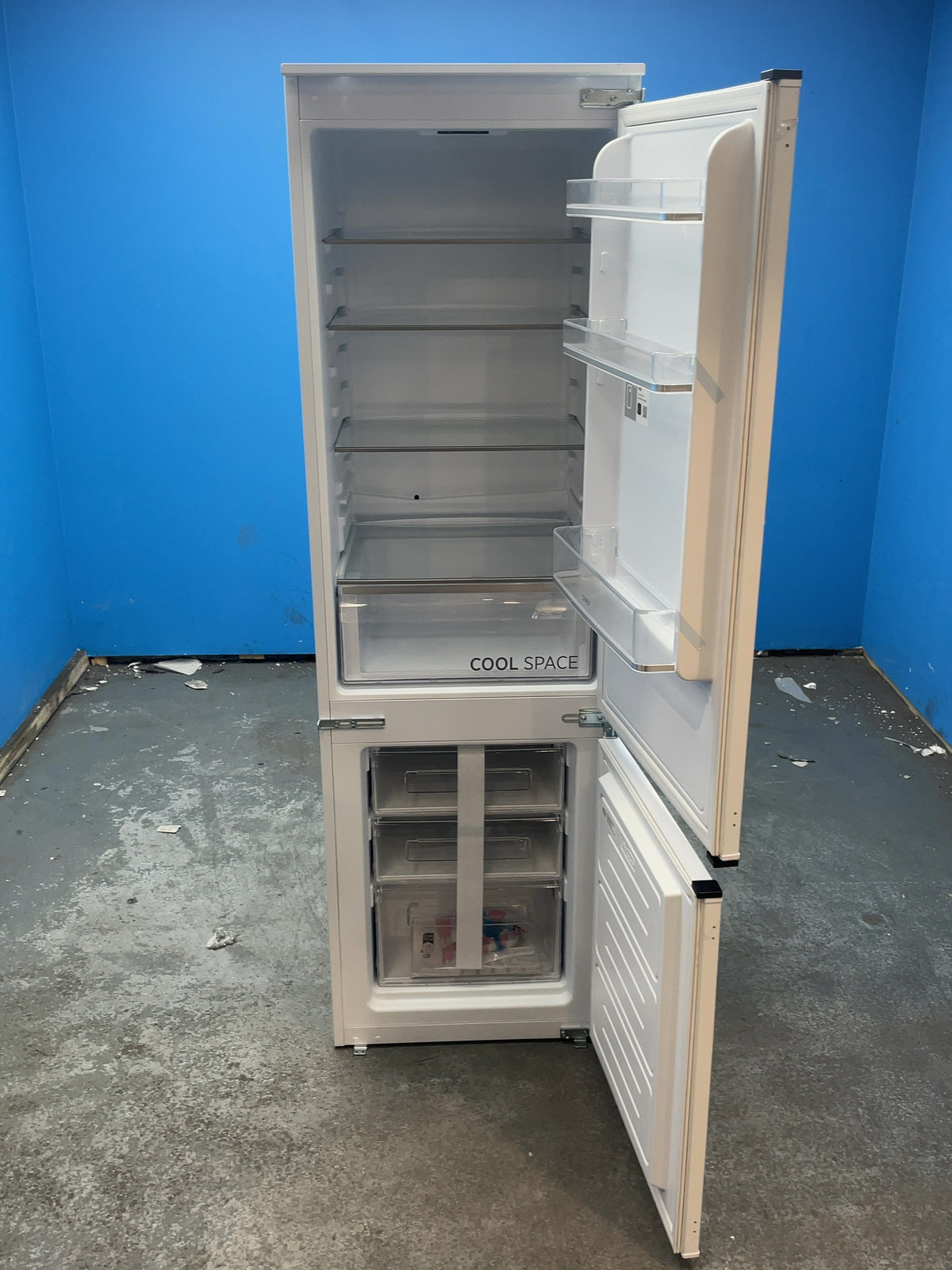 #GRC-166-560 - Candy Fresco 54cm Integrated 50/50 Fridge Freezer – 260L, White, Low Frost