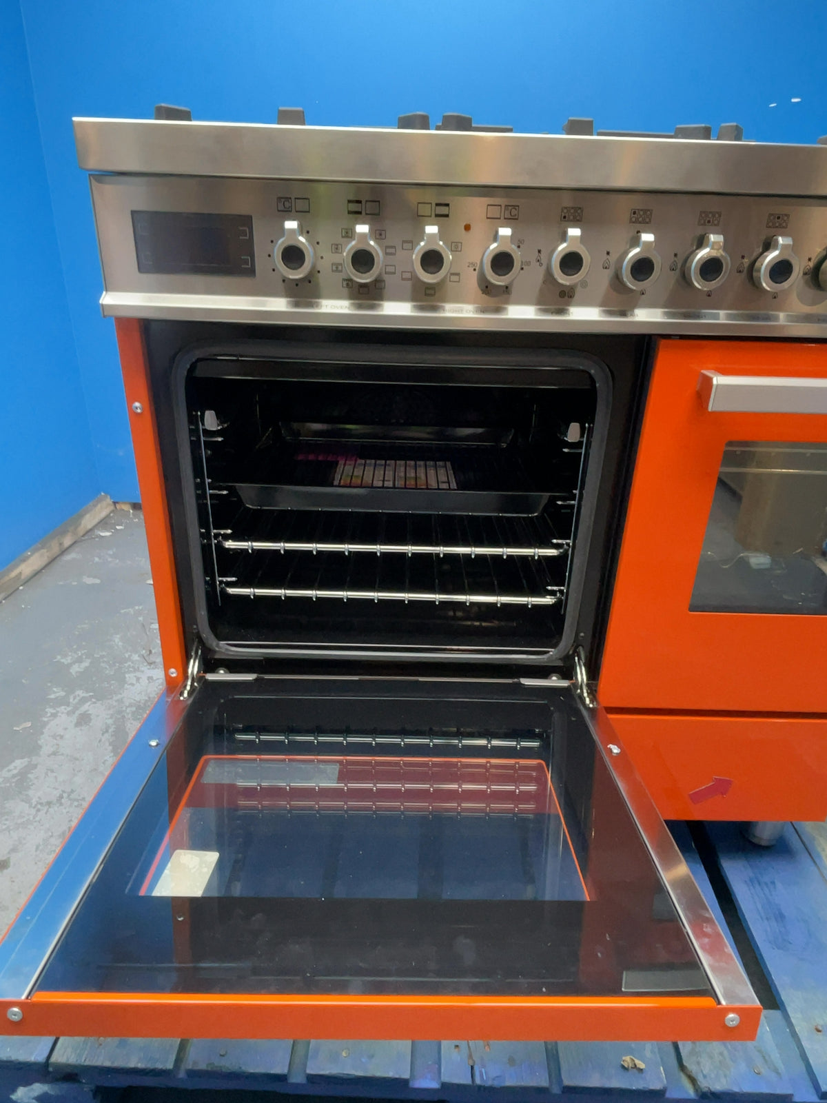 #GRC-166-617 - Bertazzoni Professional 90cm Dual Fuel Range Cooker – 107L Capacity, Twin Electric Oven, 6 Gas Burners, Arancio Orange