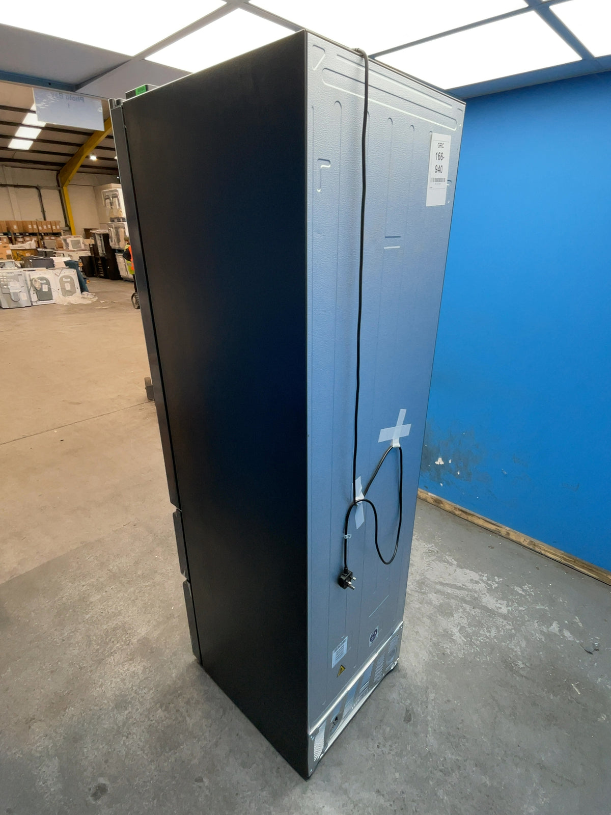 #GRC-166-940 - Haier 59.5cm Fridge Freezer – 414L, Obsidian Black Glass, Total No Frost