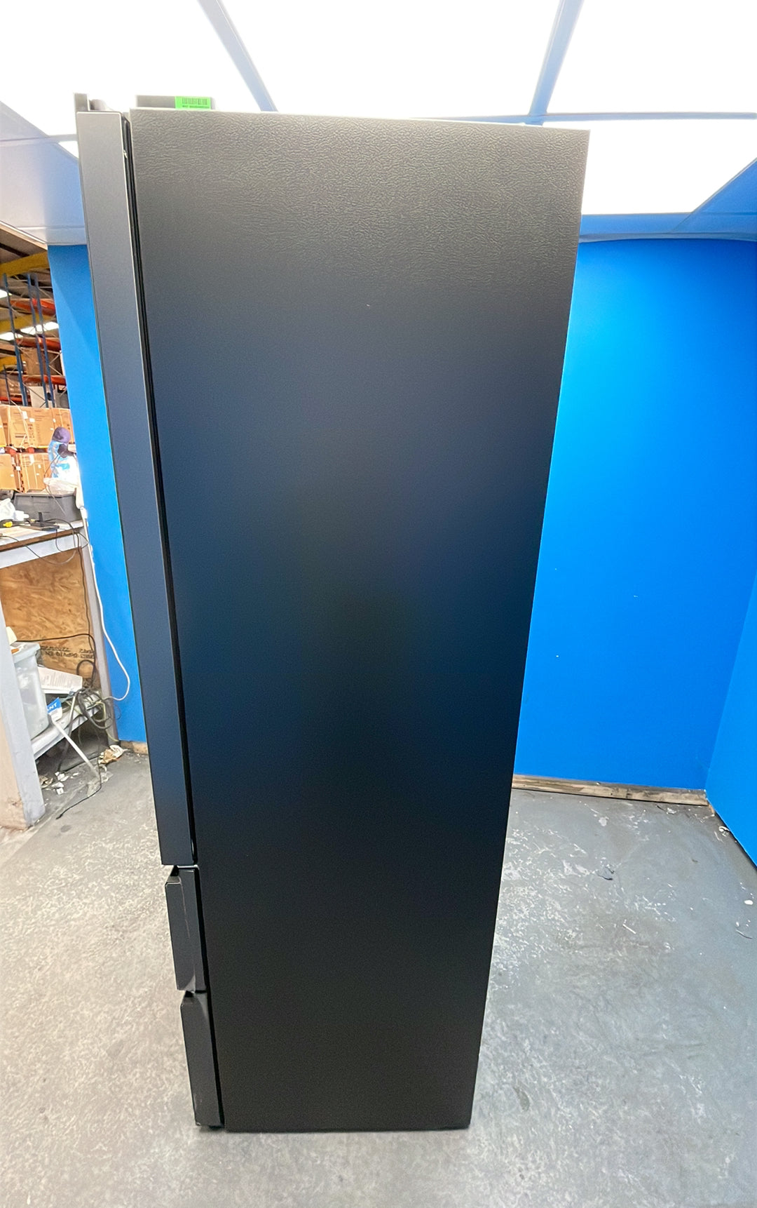 #GRC-166-940 - Haier 59.5cm Fridge Freezer – 414L, Obsidian Black Glass, Total No Frost