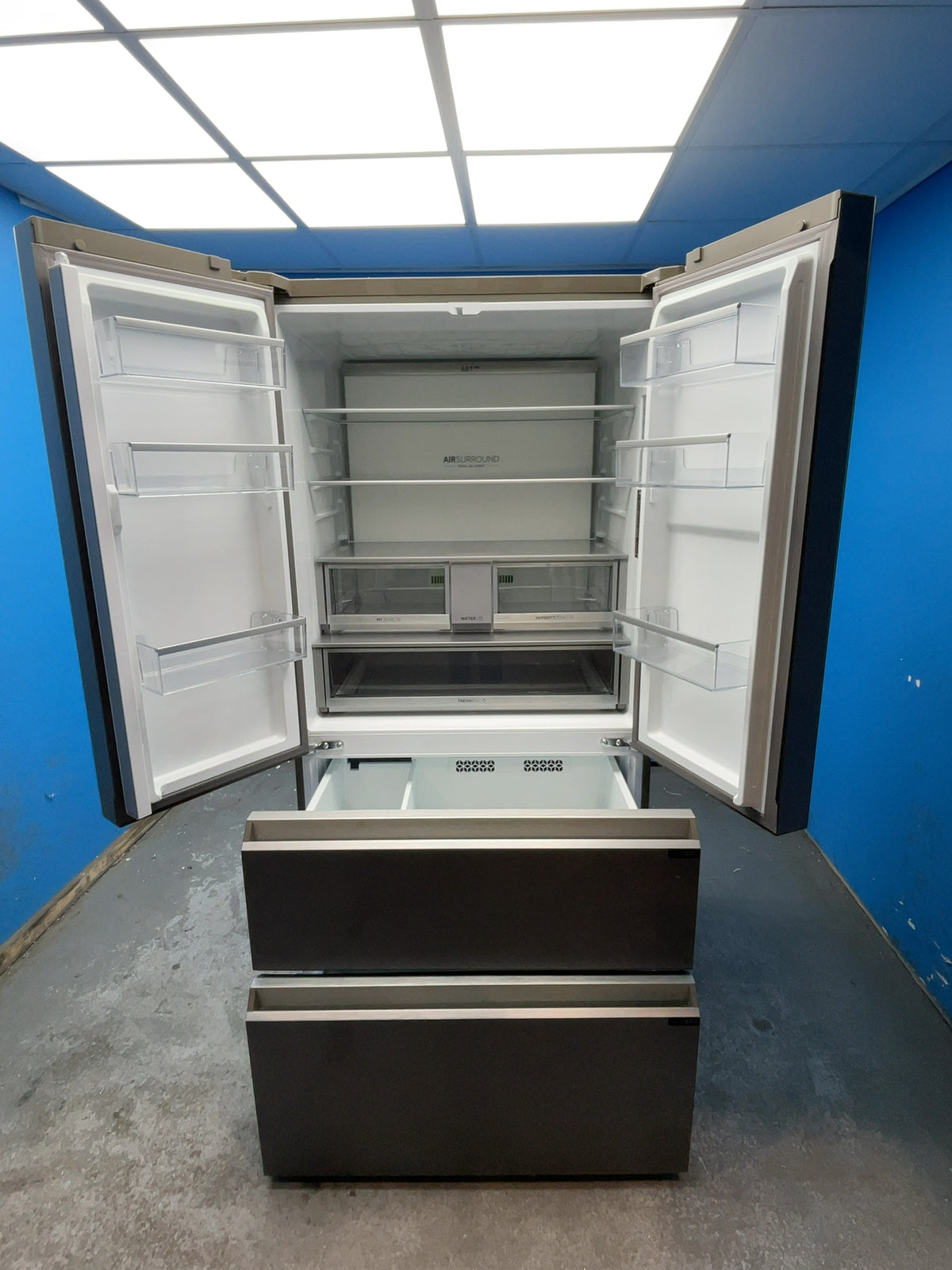 #GRC-166-956 - Haier 90.5cm French Door Fridge Freezer – 703L, Sapphire Glass, Total No Frost