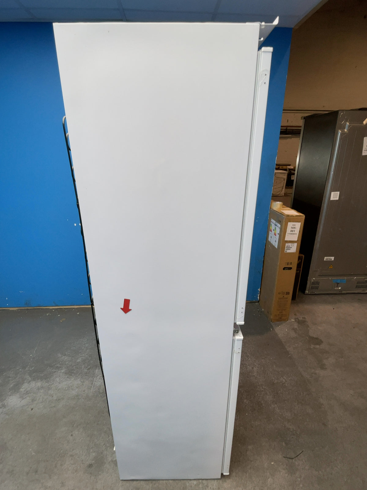 #GRC-166-958 - neue Integrated 50/50 Fridge Freezer – 233 Litres, 177cm, Static Cooling, LED Lighting, White