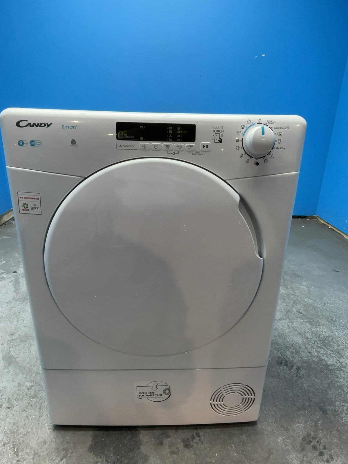 #GRC-167-082 - Candy Smart 9kg Condenser Tumble Dryer – WiFi Connected, White, G Energy Rating