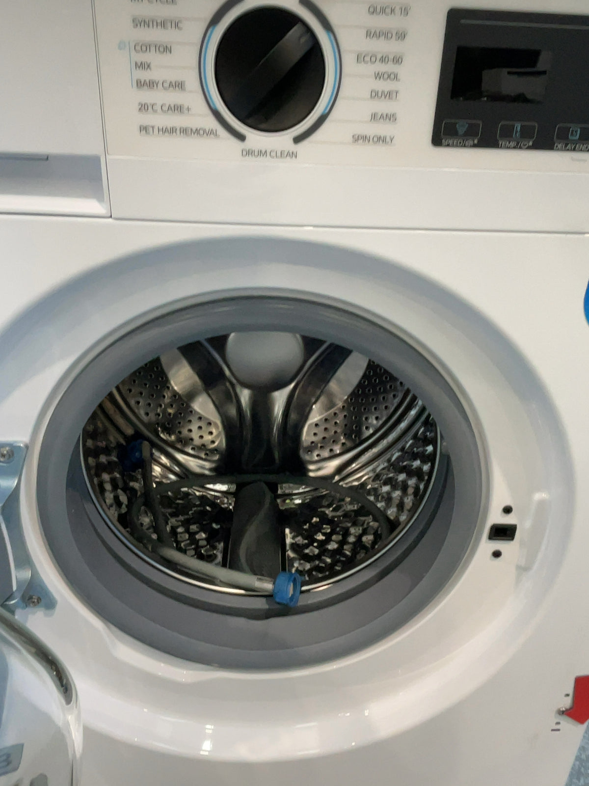 #GRC-167-126 - Midea Integrated 8kg Washing Machine – 1400 Spin, Inverter Motor, White