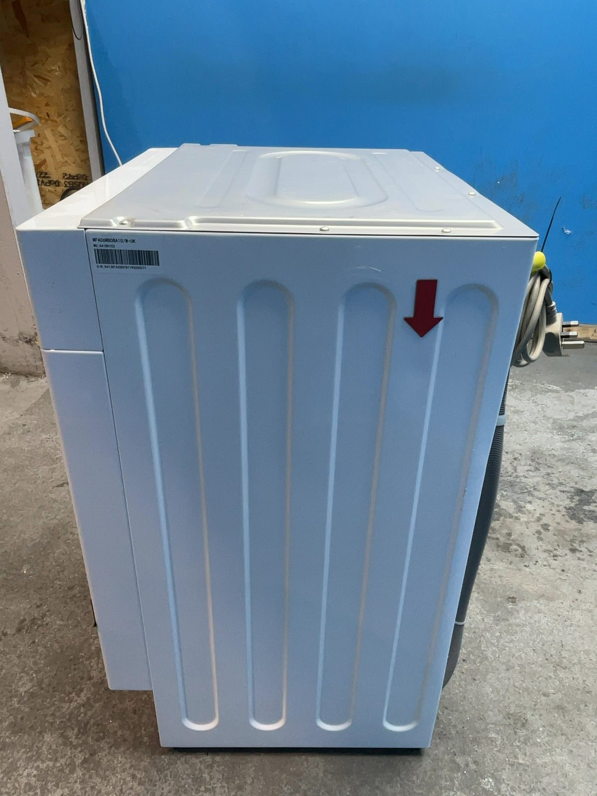 #GRC-167-126 - Midea Integrated 8kg Washing Machine – 1400 Spin, Inverter Motor, White