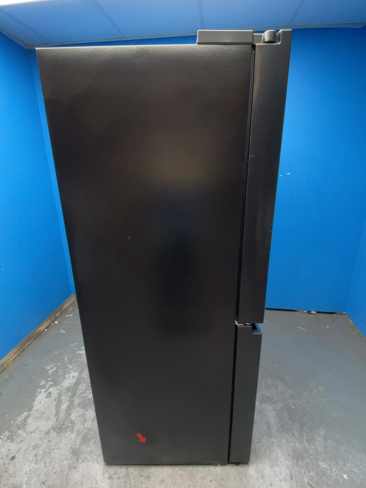 #GRC-167-227 - Hisense American Style Fridge Freezer – 577L, Black, Total No Frost, Smart WiFi