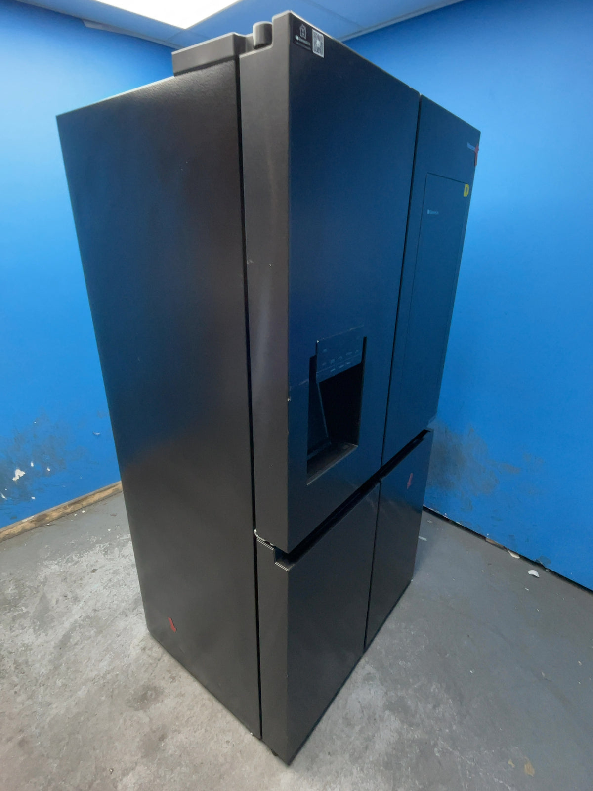 #GRC-167-227 - Hisense American Style Fridge Freezer – 577L, Black, Total No Frost, Smart WiFi