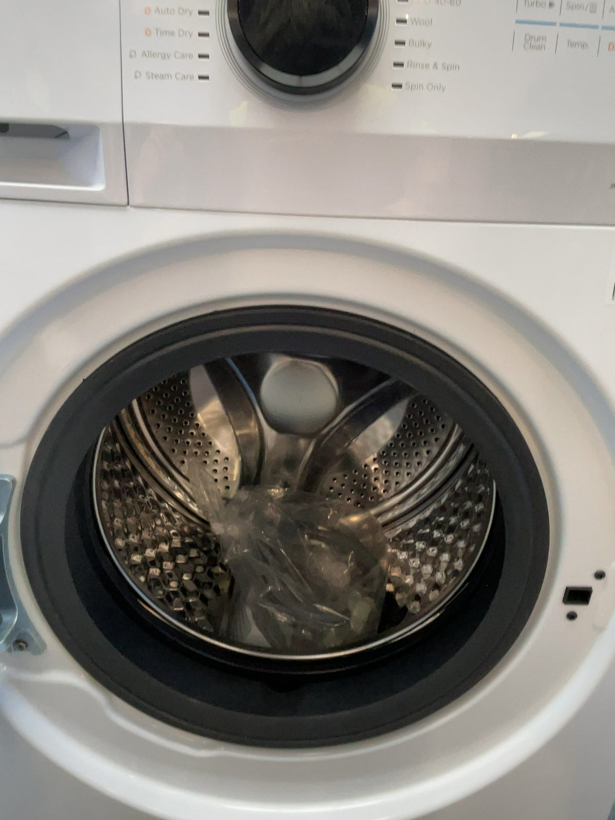 #GRC-167-370 - Midea 8kg/6kg 1400rpm Washer Dryer – Wi-Fi Connected, Steam Care, Slim 47cm Depth, White