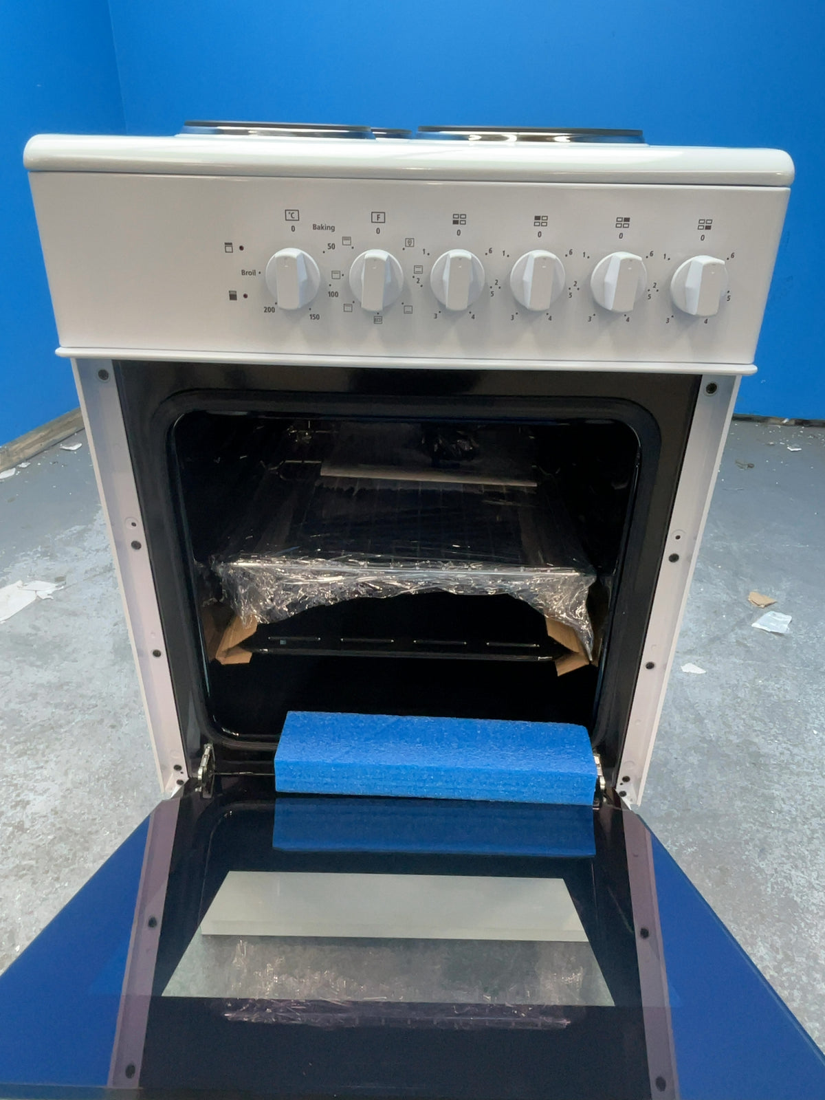 #GRC-167-372 - Midea 50cm Electric Cooker – Solid Plate Hob, Integrated Grill, White