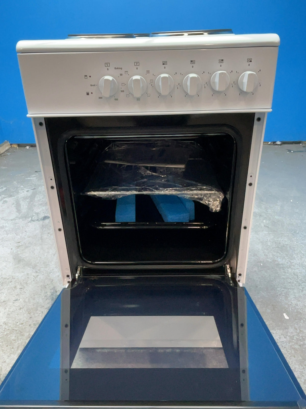 #GRC-167-424 - Midea 50cm Electric Cooker – Solid Plate Hob, Integrated Grill, White