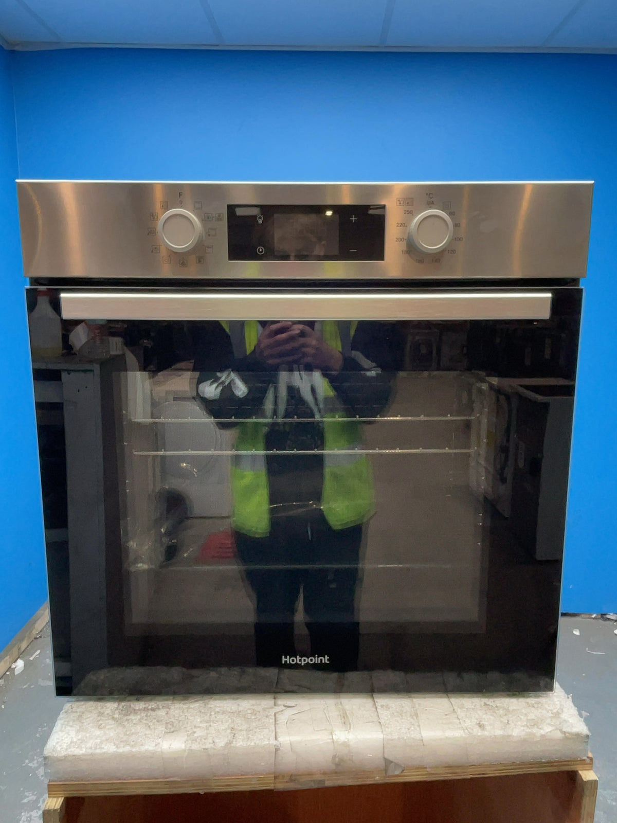 #GRC-167-513 - Indesit Turn&Go IO 278P1 X UK Built-In Electric Single Oven – 71L, Pyrolytic Cleaning, Stainless Steel