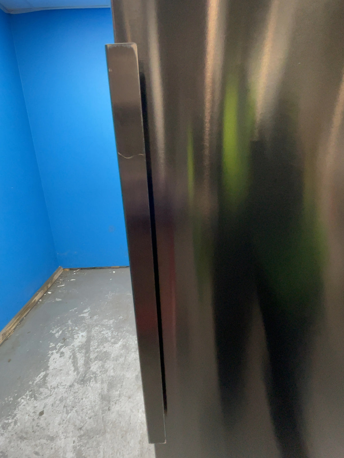 #GRC-167-548 - Hisense KitchenFit 186cm Tall Larder Fridge – 372L, Total No Frost, Wi-Fi Connected, Black