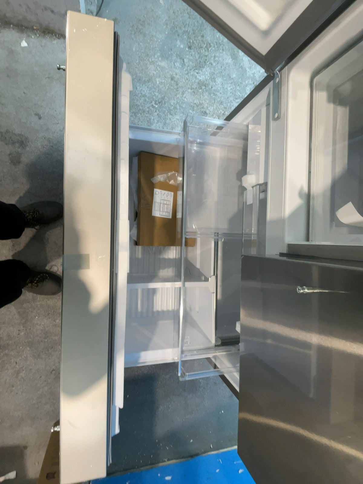 #GRC-167-553 - Bosch Series 8 French Door Fridge Freezer – 573L, Plumbed Ice & Water