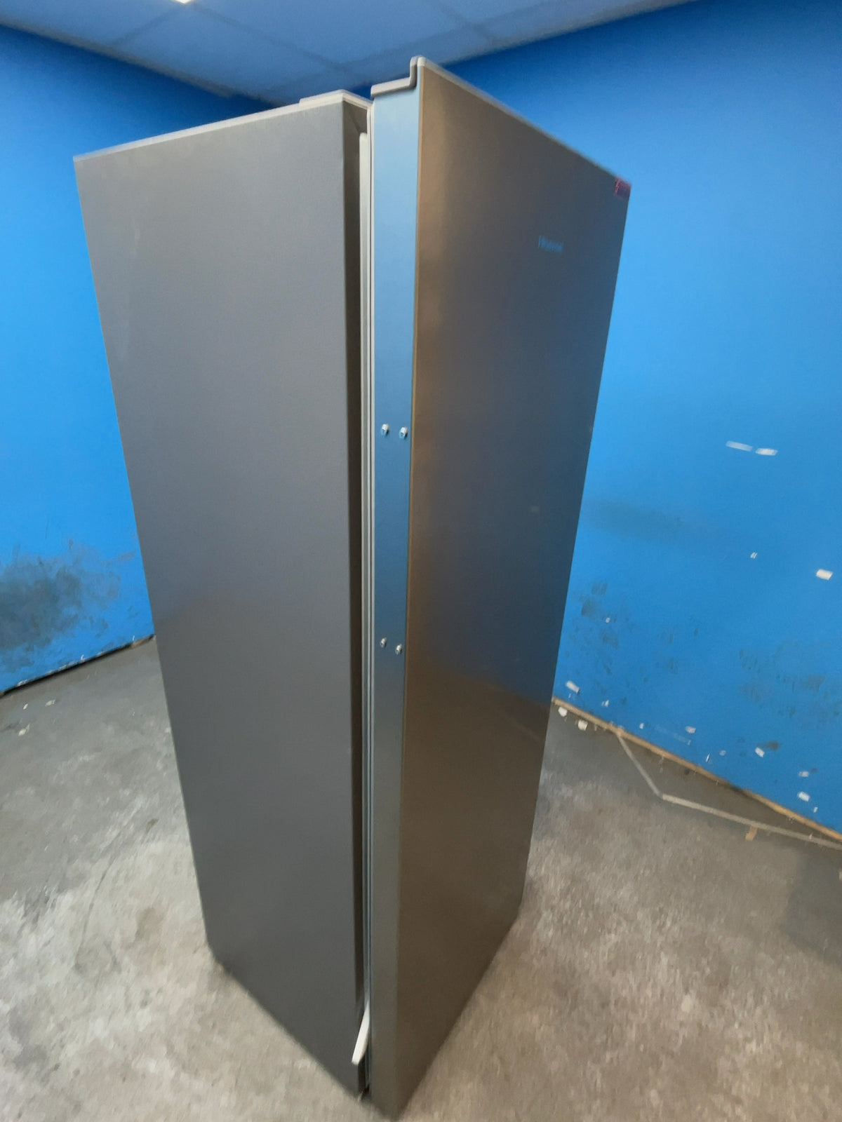 #GRC-167-554 - Hisense 240L Tall Freezer – Total No Frost, Super Freeze, Inox