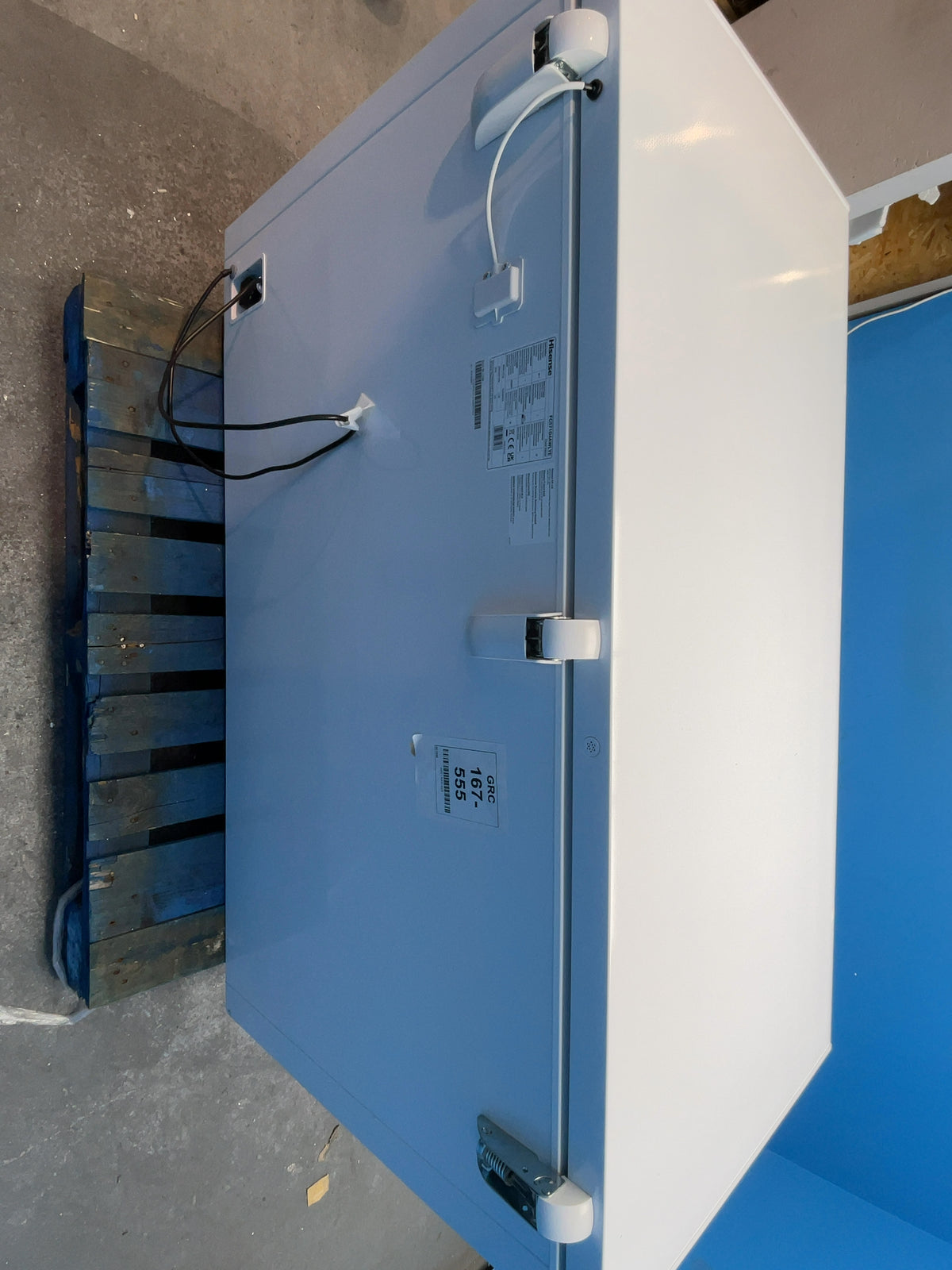 #GRC-167-555 - Hisense 372L Chest Freezer – Winter Guard, Hovering Door, White