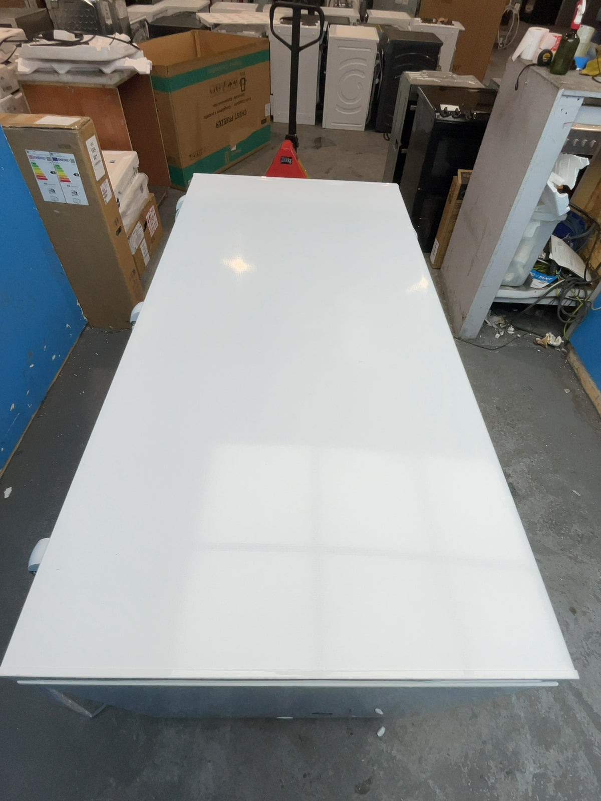 #GRC-167-555 - Hisense 372L Chest Freezer – Winter Guard, Hovering Door, White