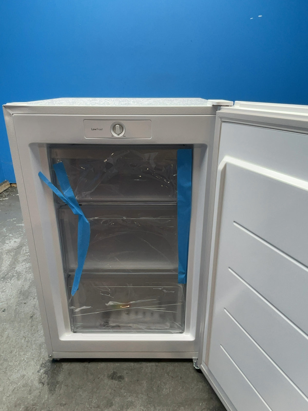 #GRC-167-723 - Hoover H-FREEZE 300 Under Counter Freezer – 90L, Low Frost, Garage Safe to -15°C, White