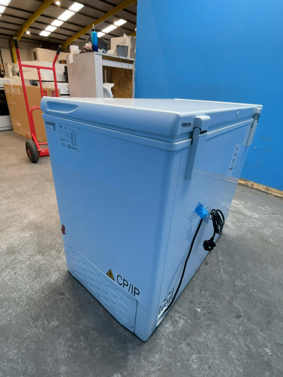 #GRC-167-831 - Hoover 196L Freestanding Chest Freezer – Outbuilding Safe to -15°C, Fast Freeze, White