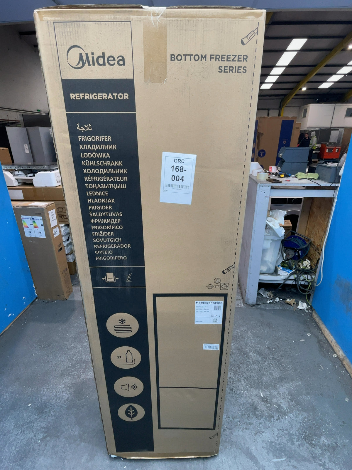 #GRC-168-004 - Midea 54cm Integrated 70/30 Fridge Freezer – 271L Capacity, Low Frost, Sliding Hinge, White