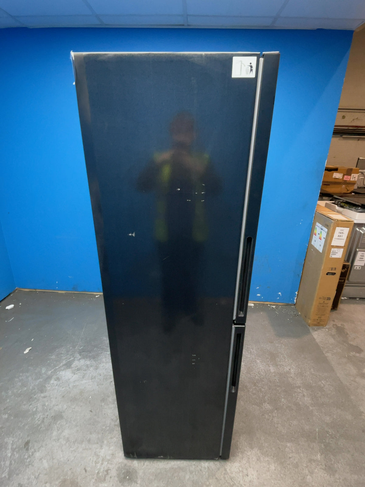 #GRC-168-135 - Hoover H-FRIDGE 300 54.5cm Fridge Freezer – 252L, Black, Low Frost, Smart WiFi