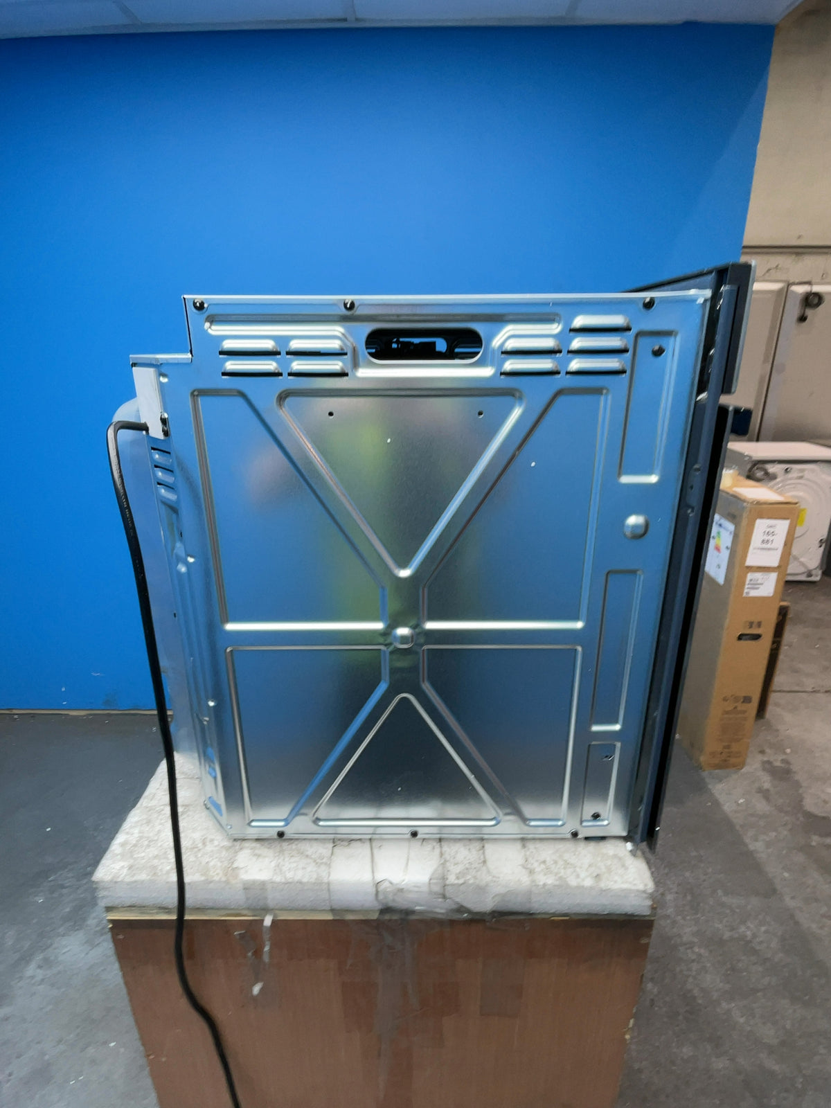 #GRC-168-822 - Hotpoint Class 2 60cm Built-In Electric Single Oven – 71L Capacity, Multiflow, Diamond Clean
