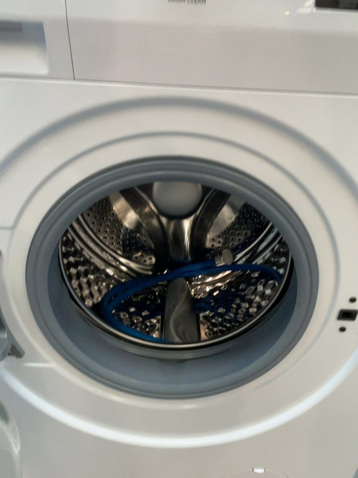 #GRC-168-988 - Comfee 8kg 1400rpm Washing Machine – Steam Clean, 15 Programmes & Delay Start
