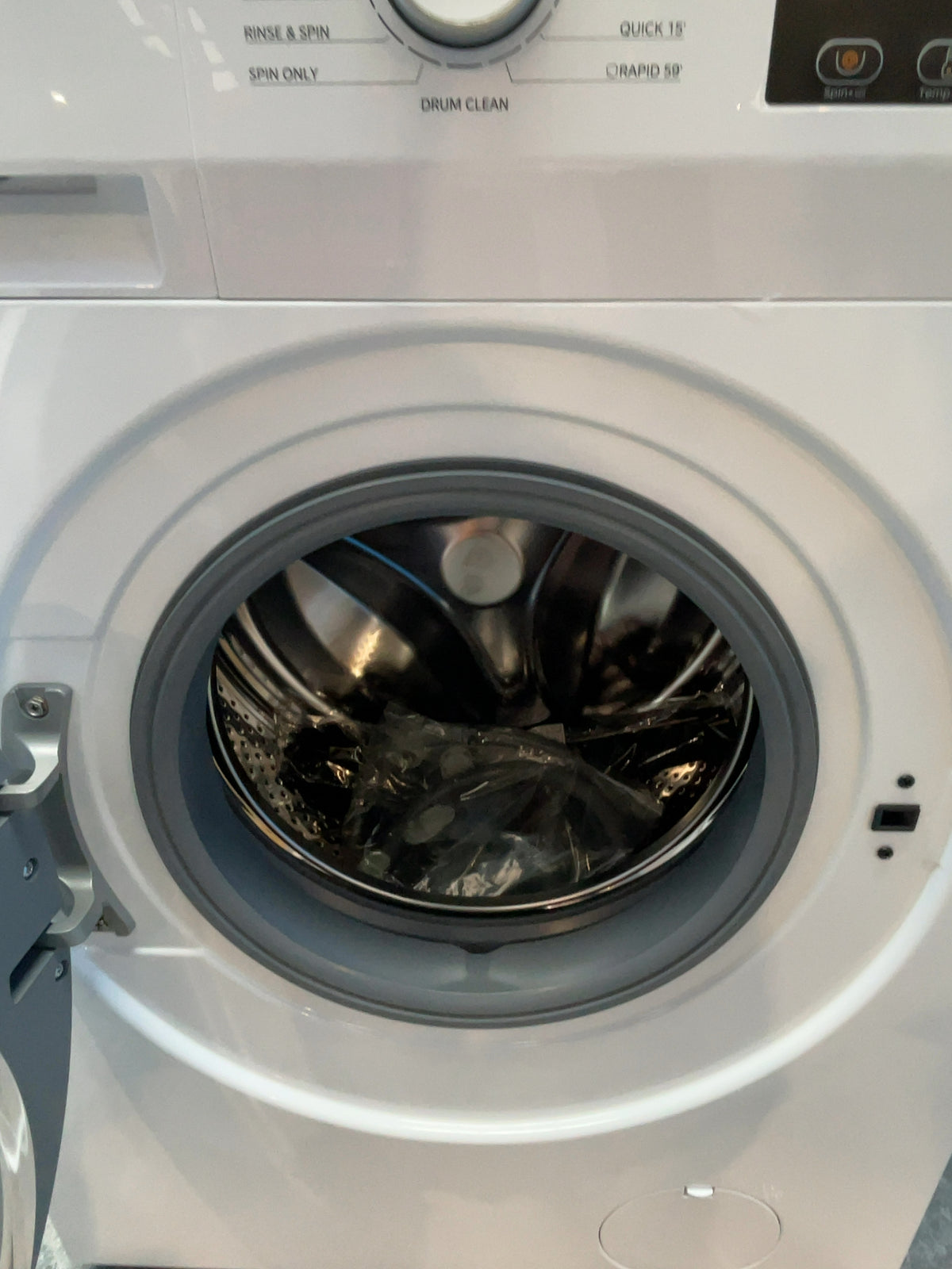 #GRC-168-991 - Comfee 7kg 1200rpm Washing Machine – Steam Wash & 15 Min Quick Cycle, White