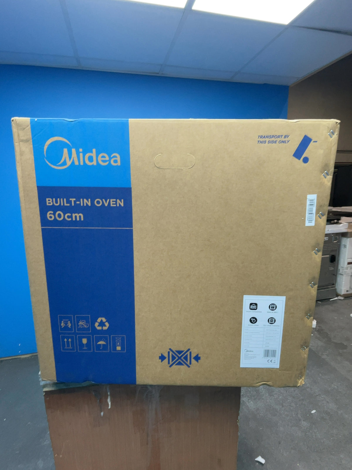 #GRC-169-014 - Midea 60cm Built In Electric Single Oven – 72L Capacity, Xpress Fry, Aqua Clean, WiFi, Black