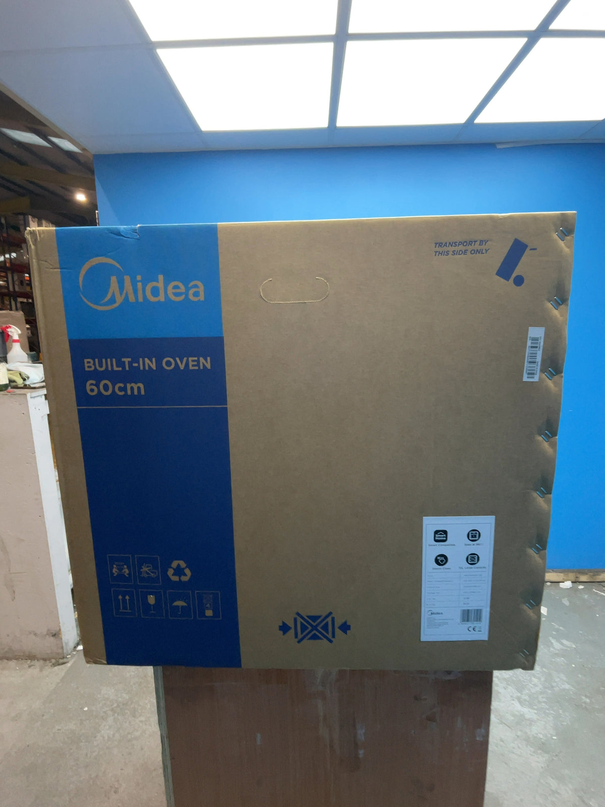 #GRC-169-015 - Midea 60cm Built In Electric Single Oven – 72L Capacity, Xpress Fry, Aqua Clean, WiFi, Black