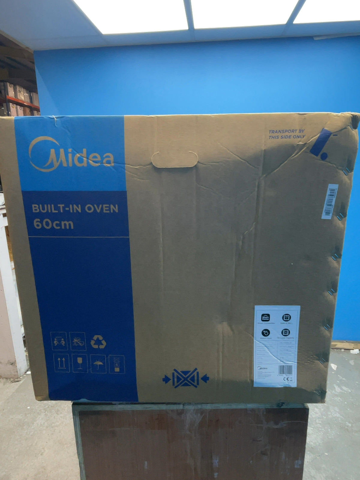 #GRC-169-016 - Midea 60cm Built In Electric Single Oven – 72L Capacity, Xpress Fry, Aqua Clean, WiFi, Black