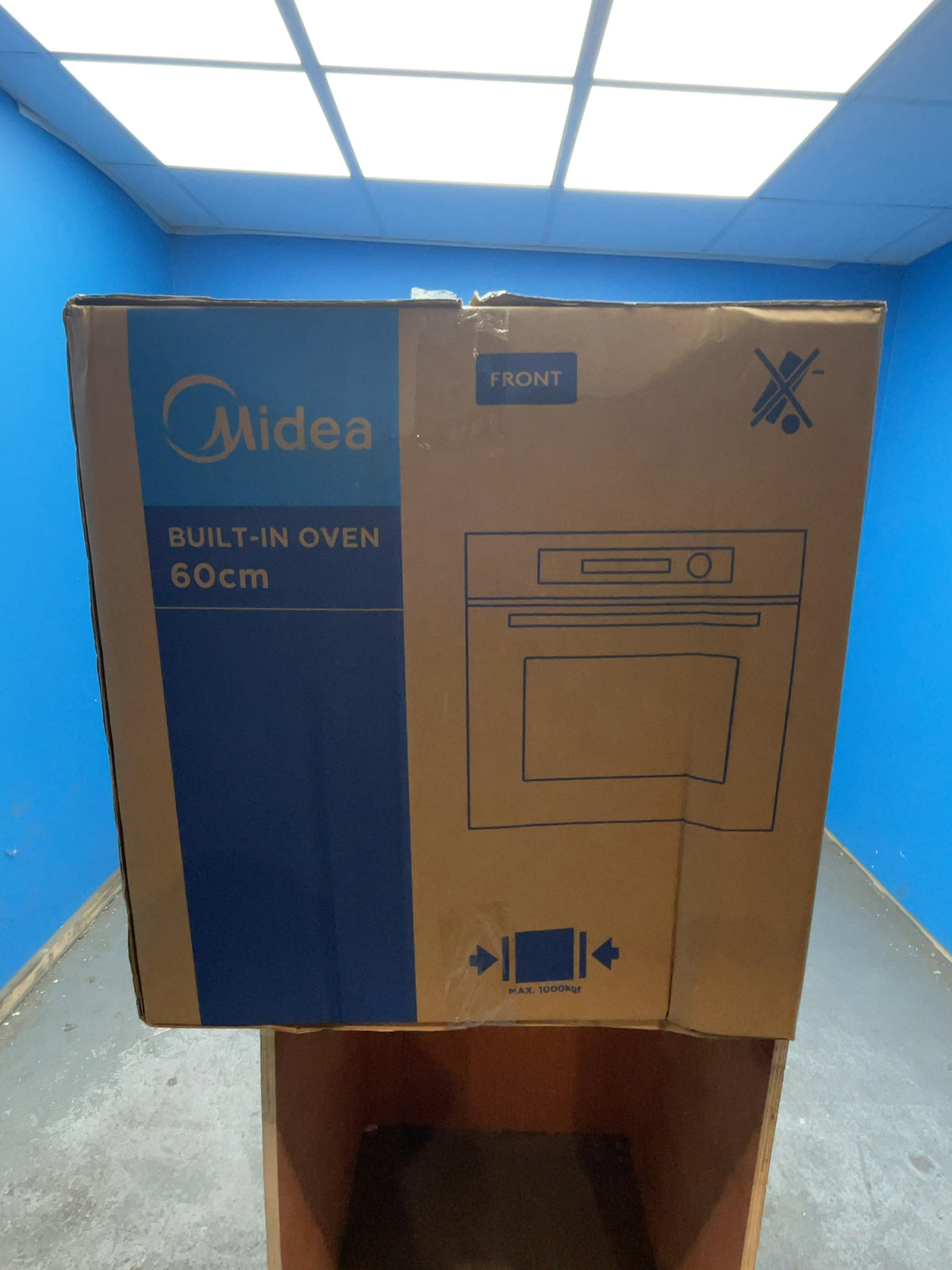 #GRC-169-020 - Midea 60cm Built In Electric Single Oven – 72L Capacity, Xpress Fry, Aqua Clean, WiFi, Black