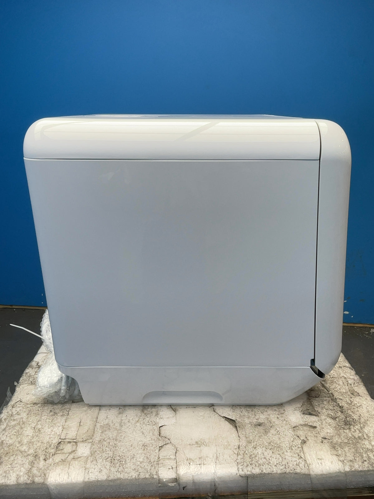 #GRC-169-263 - Comfee Mini Table Top Dishwasher – 5L Water Tank, No Plumbing, 98°C Steam Wash, White