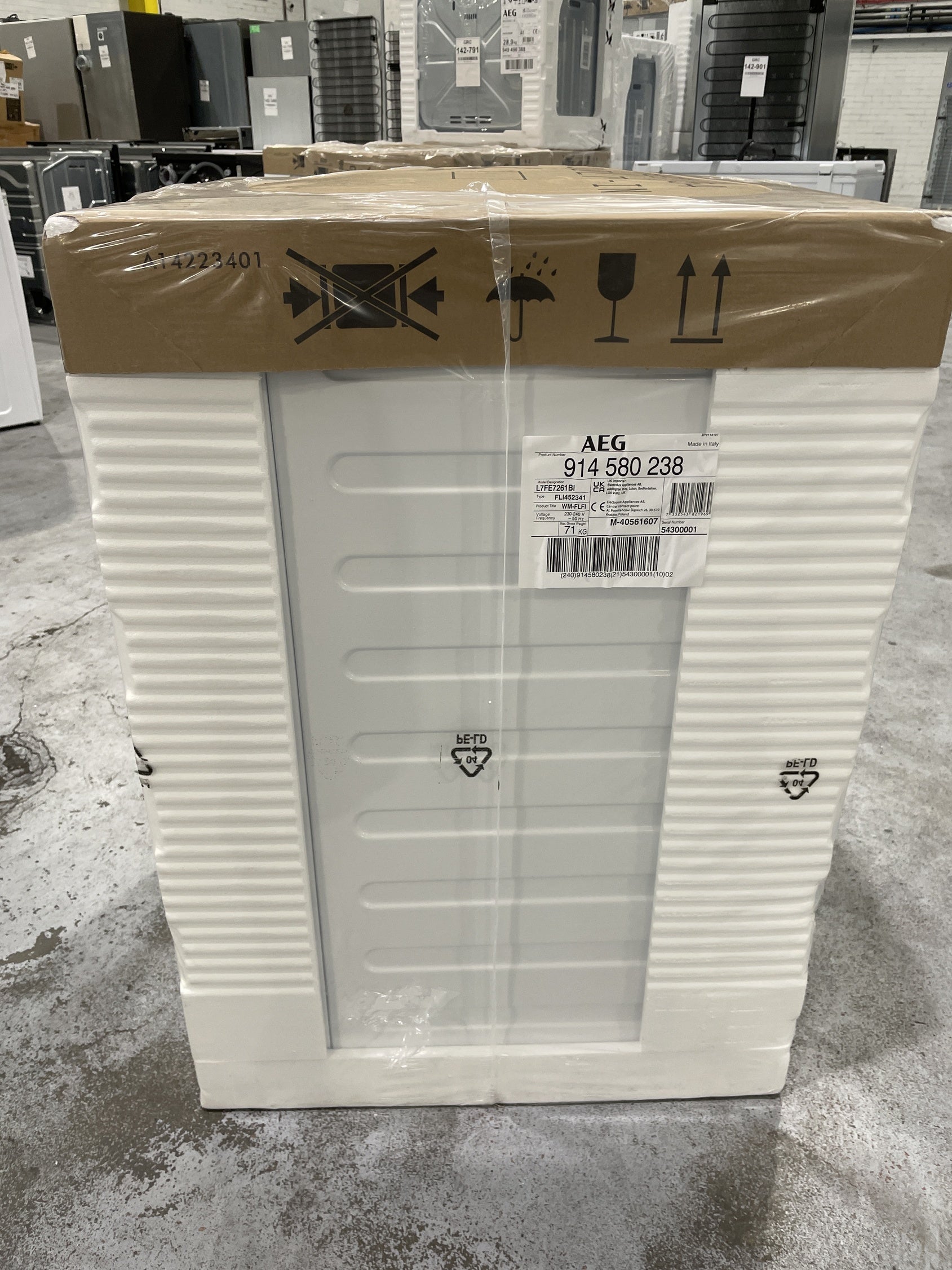 #GRC-142-795 - AEG 7000 Series L7FE7261BI Integrated 7kg 1200rpm Washing Machine