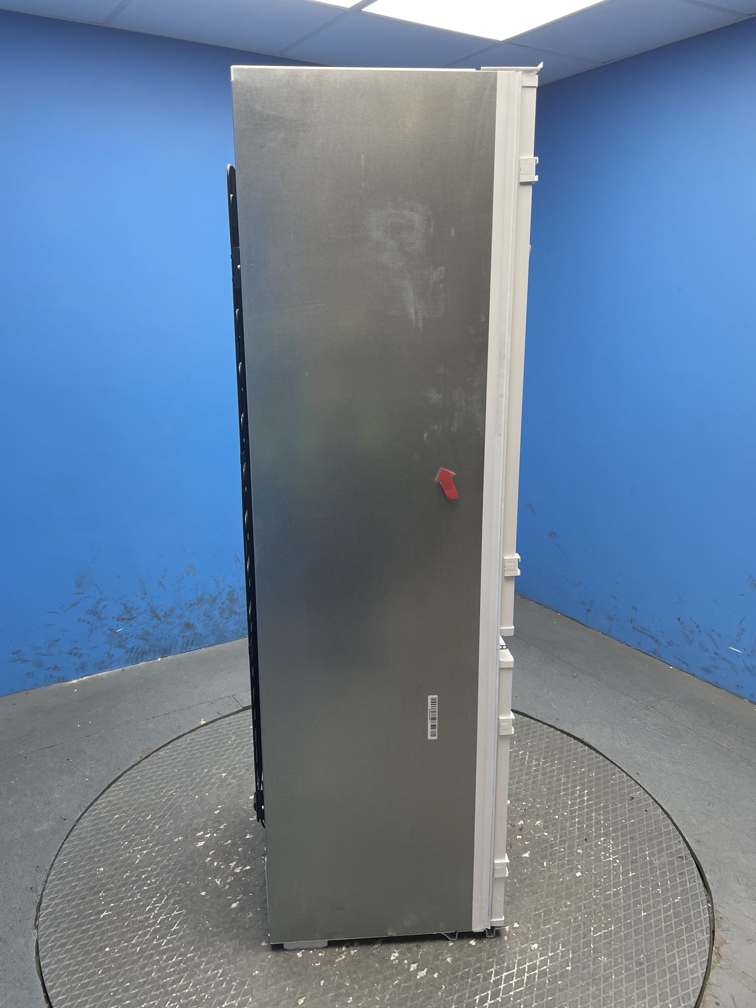 Zanussi 70/30 Integrated Low Frost Fridge Freezer