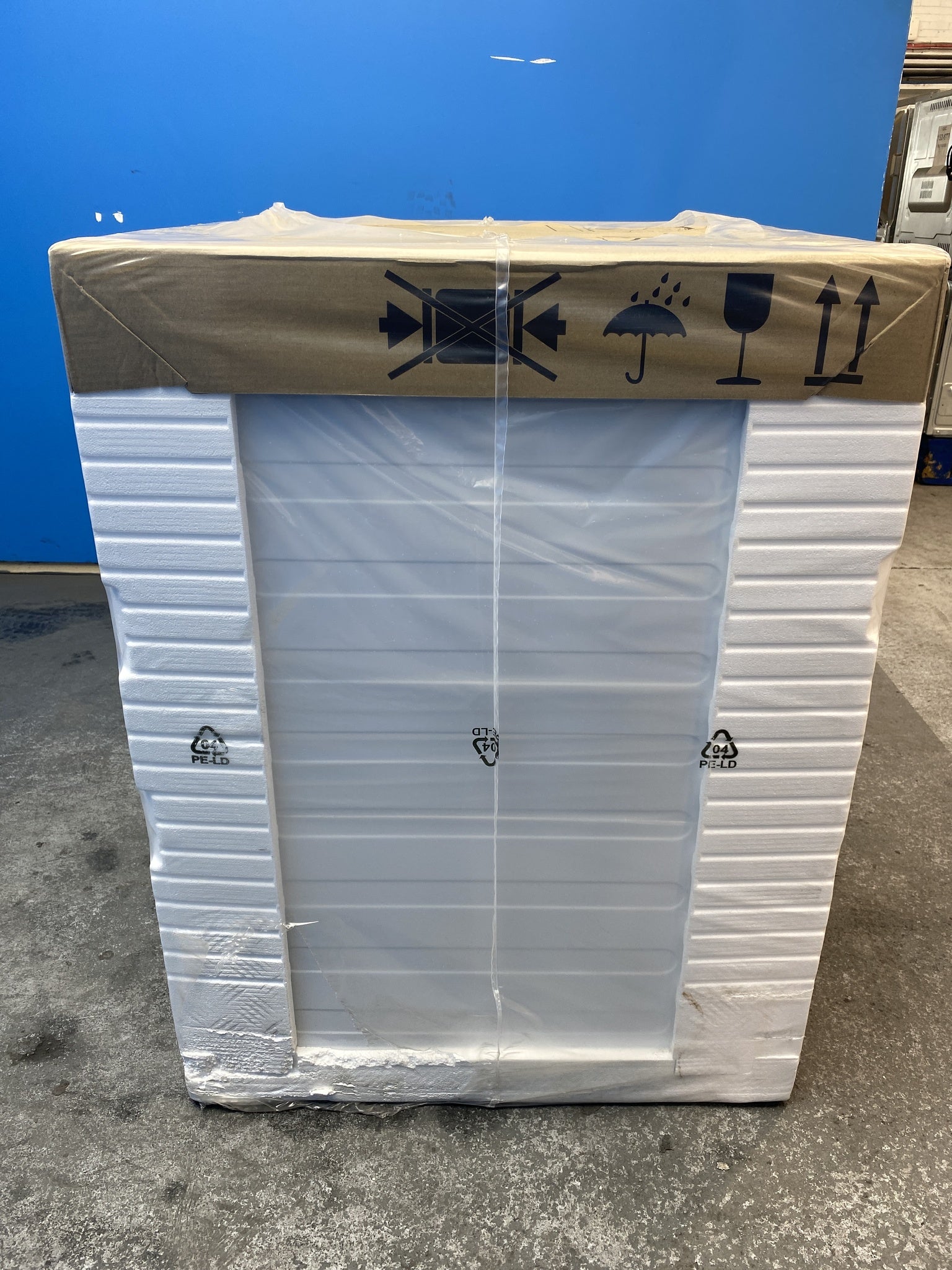 #GRC-154-136 - AEG TR718A4B 7000 Series 8kg Heat Pump SensiDry Tumble Dryer