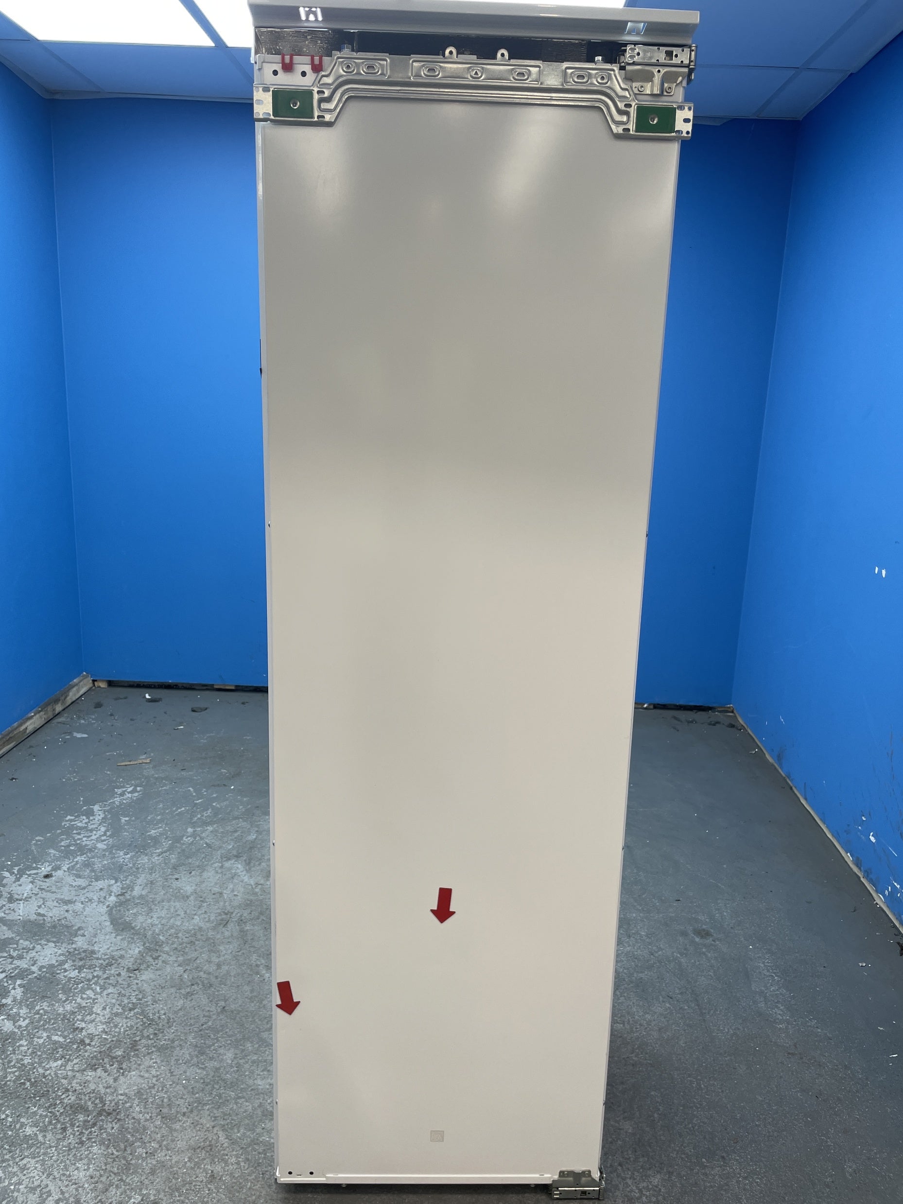 7000 Series NAB7N181EC Integrated Upright Frost Free Freezer