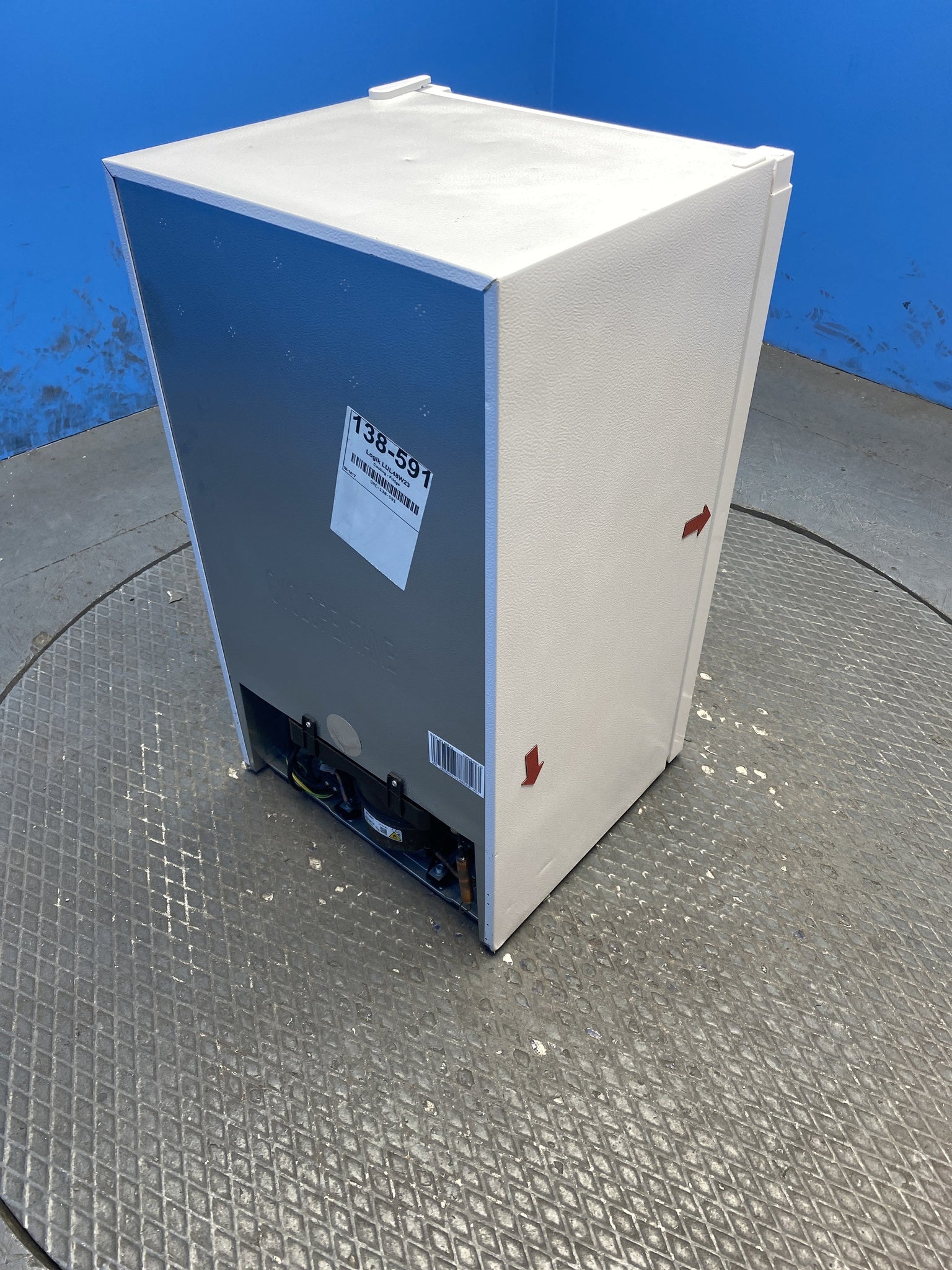 LOGIK LUL48W23 92L Under Counter Fridge